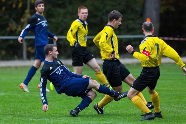 Effiziente Gäste gewinnen richtungsweisendes Duell