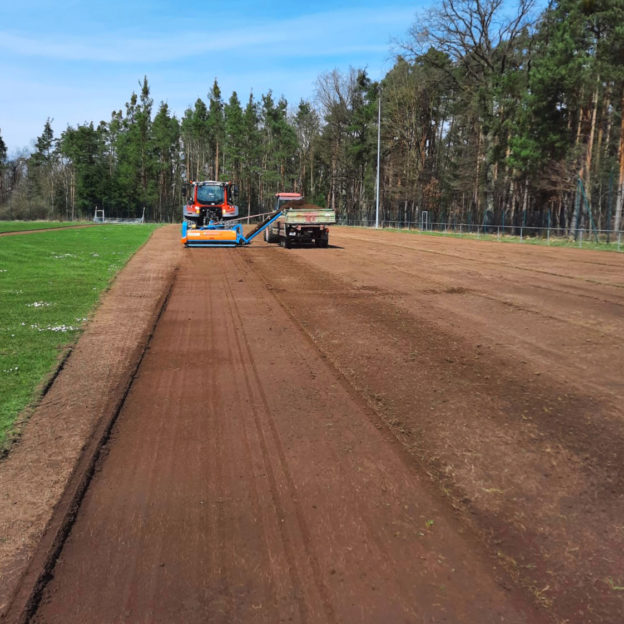 ? B-Platz Renovierung gestartet ?